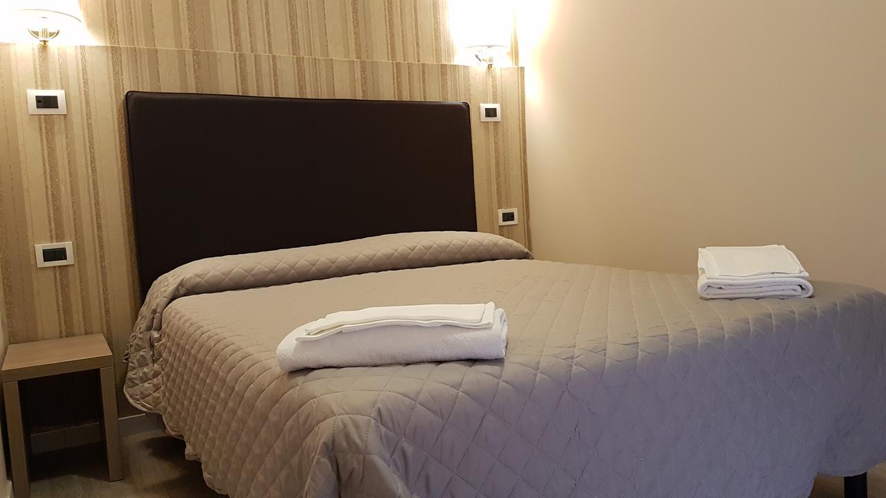 Hotel Il Castelletto Rom Exteriör bild