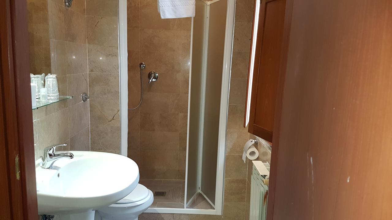 Hotel Il Castelletto Rom Exteriör bild