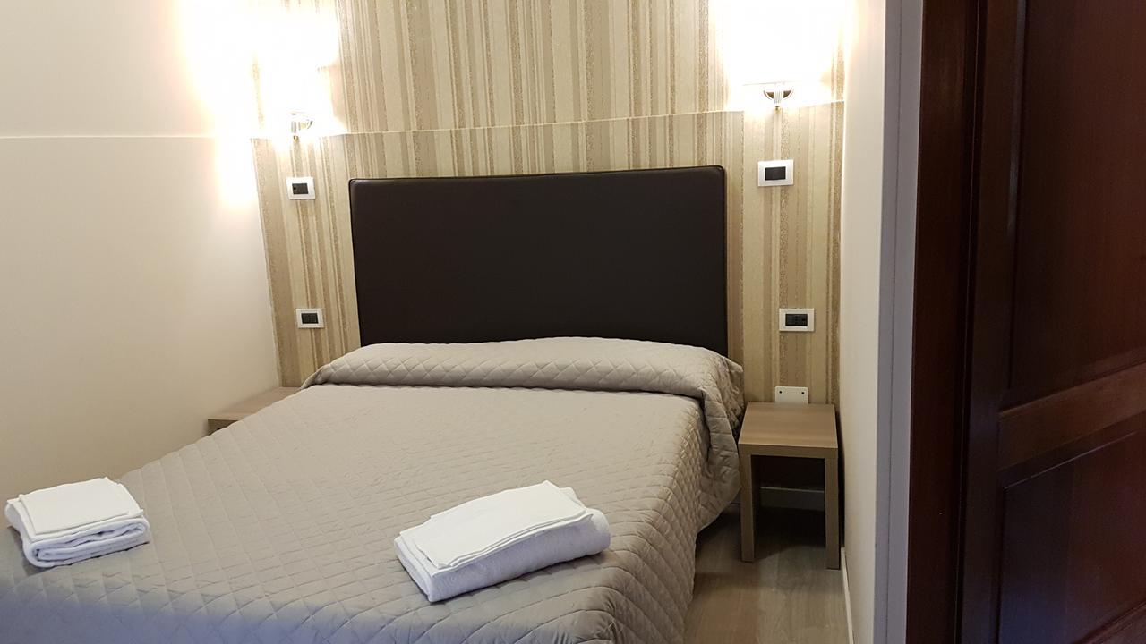 Hotel Il Castelletto Rom Exteriör bild