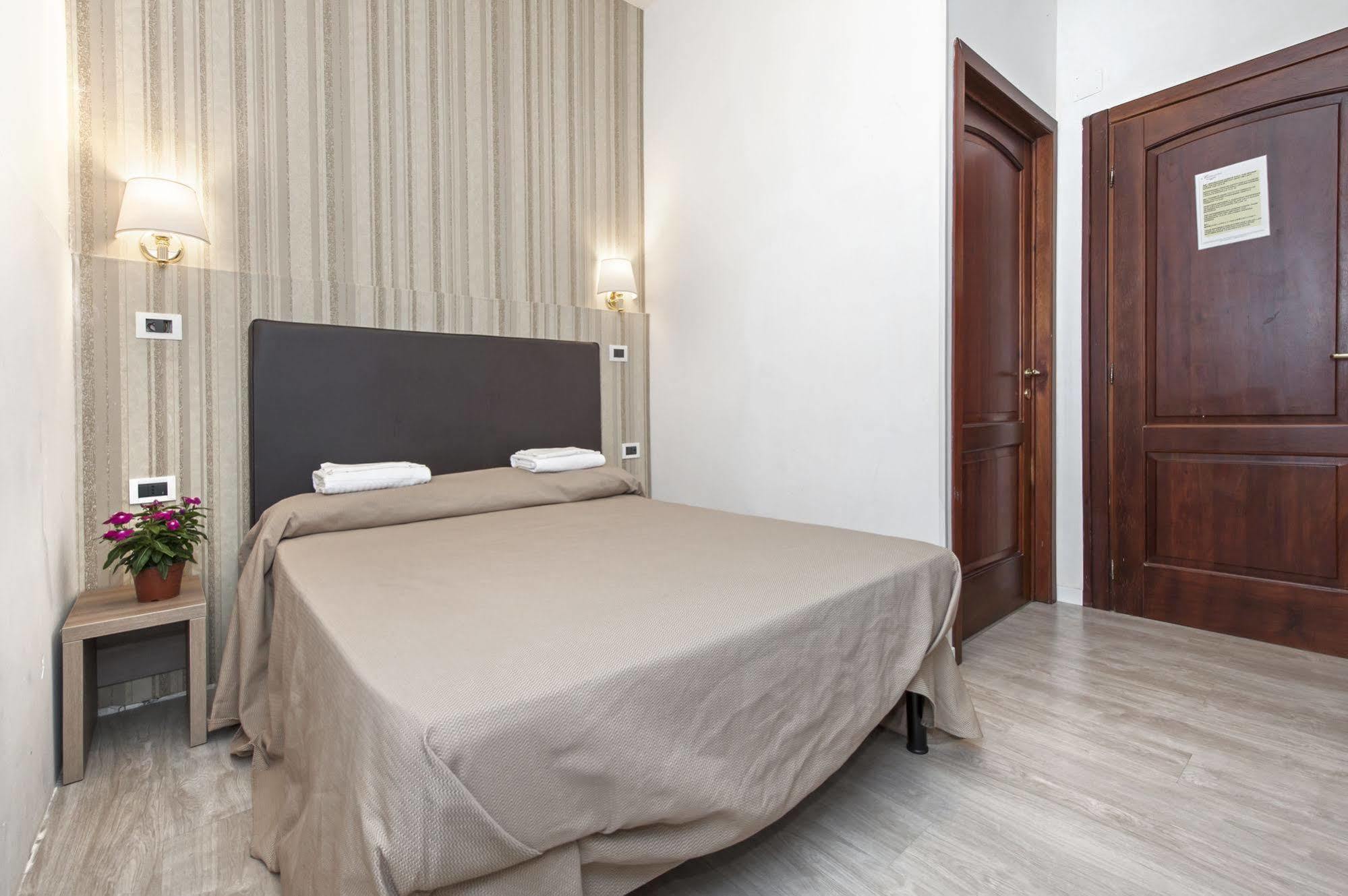Hotel Il Castelletto Rom Exteriör bild